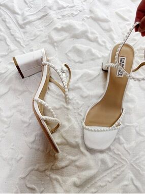 Badgley Mischka Giabella Pearl-Embellished Satin Sandals Size 8